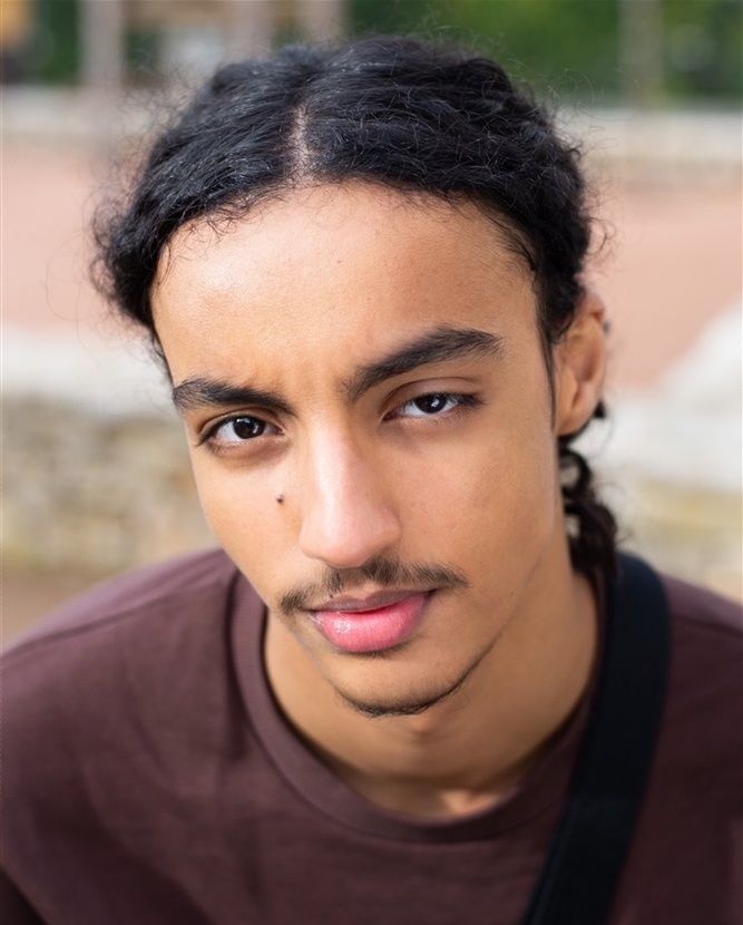 Anouar Kardellas, Artiste-Interprète - Agence Anora