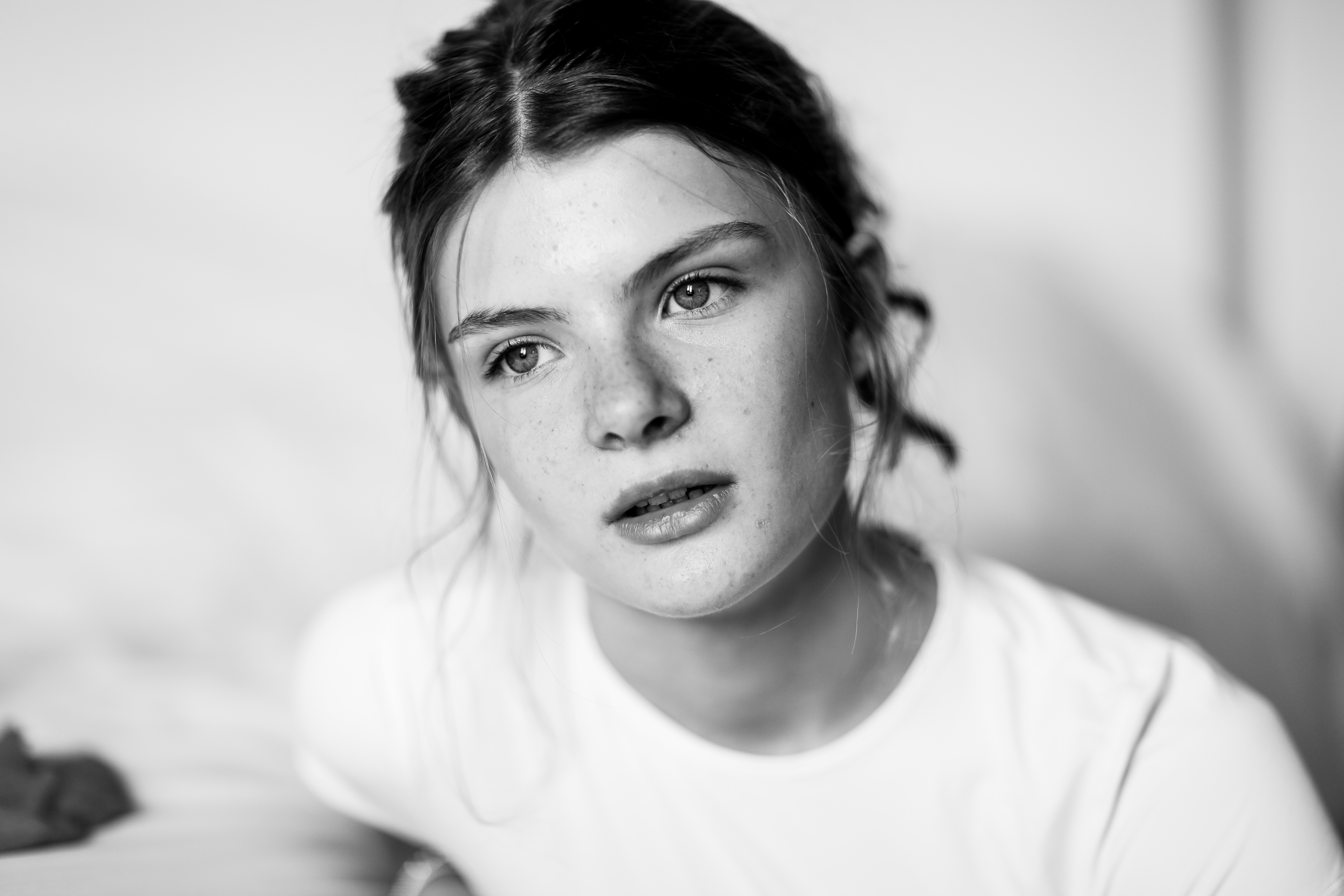 Brune Moulin, Artiste-Interprète - Agence Anora