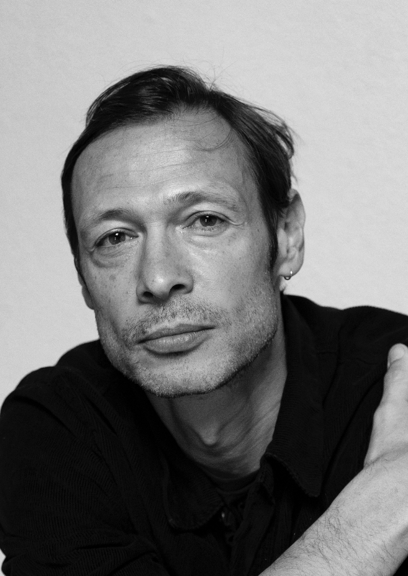 Hugo Dillon, Artiste-Interprète - Agence Anora