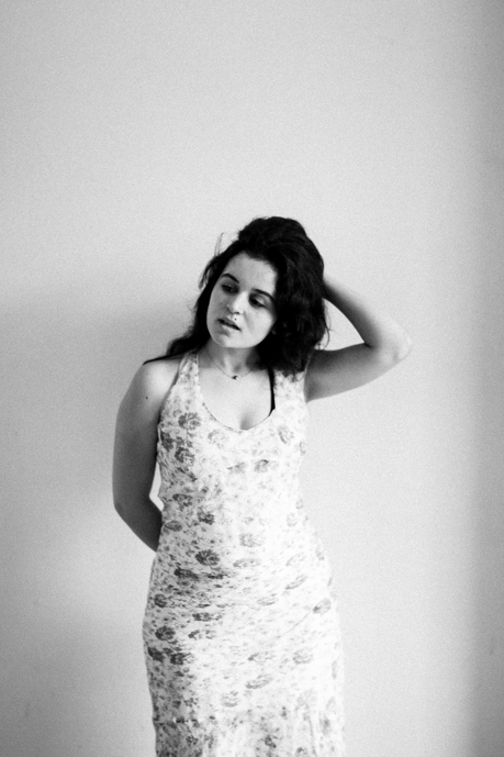 Iliana Belkhadra, Artiste-Interprète, Réalisatrice, Scénariste - Agence Anora