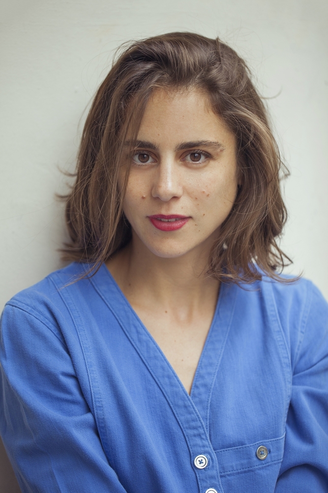 Lou Chauvain, Artiste-Interprète - Agence Anora