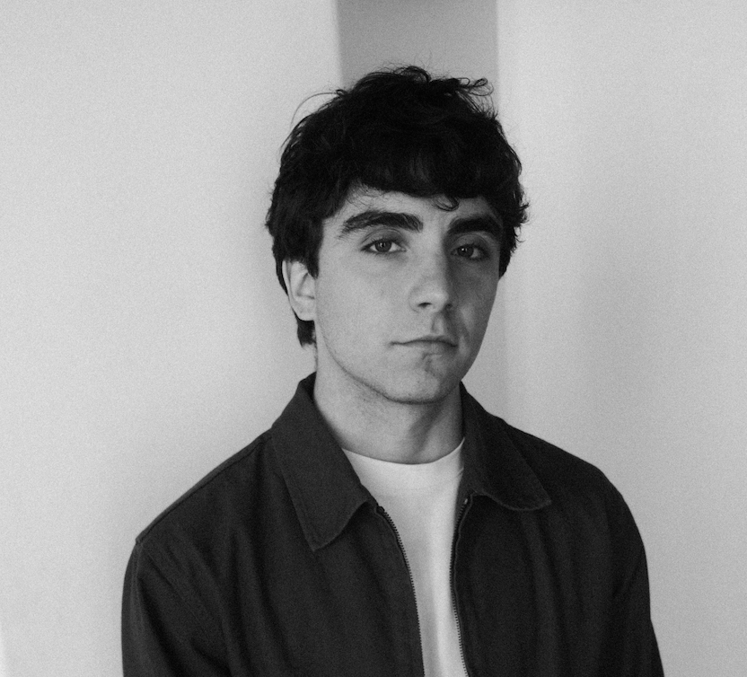 Louis Memmi, Artiste-Interprète - Agence Anora