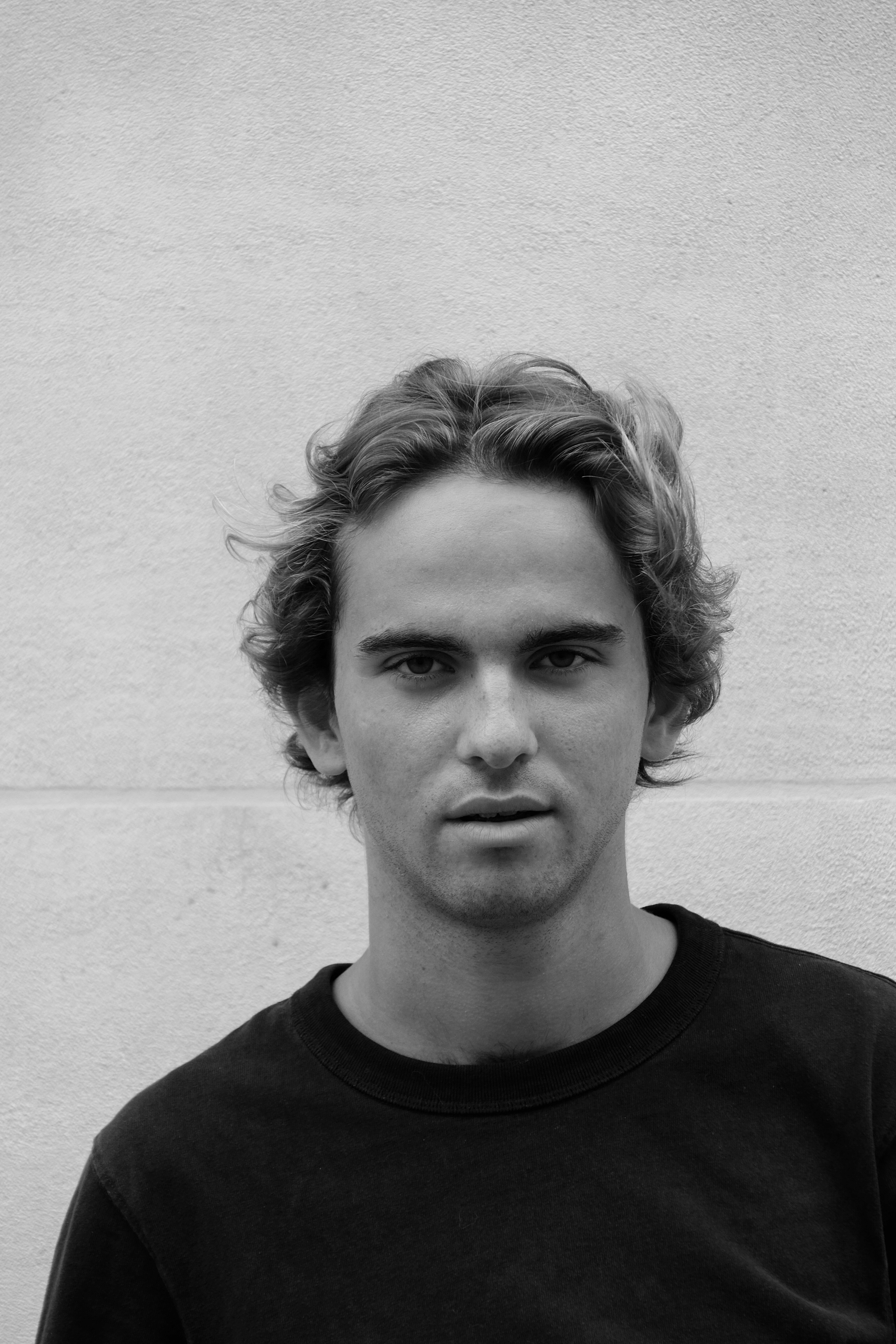 Loup Pinard, Artiste-Interprète - Agence Anora