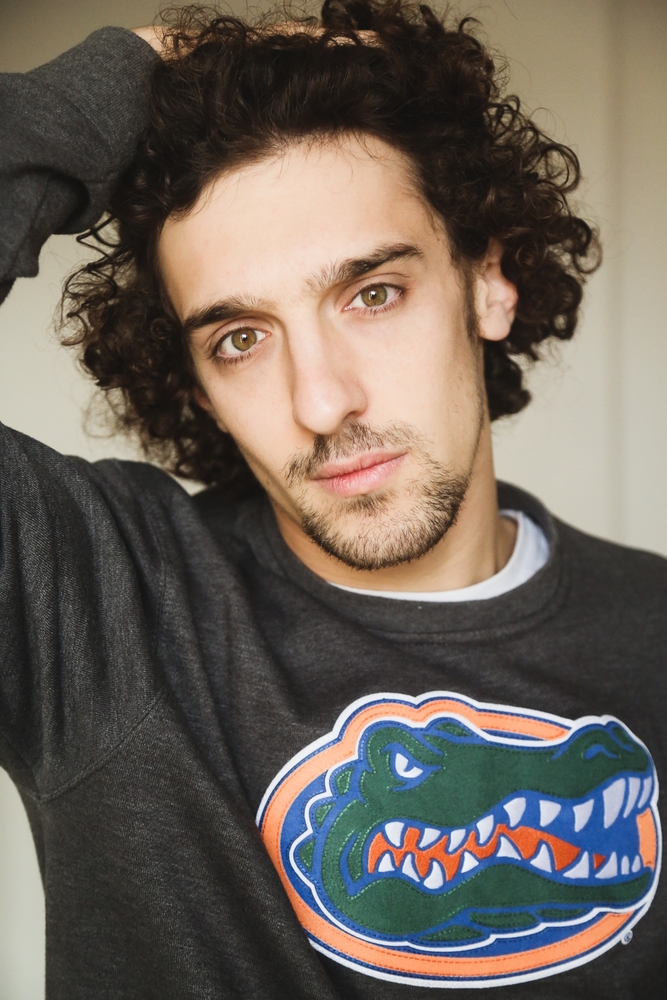 Paul Scarfoglio, Artiste-Interprète - Agence Anora