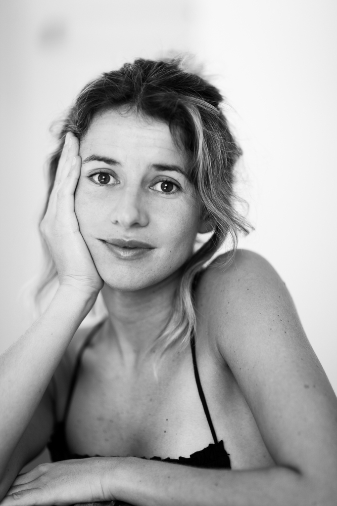 Philippine Delaire, Artiste-Interprète - Agence Anora