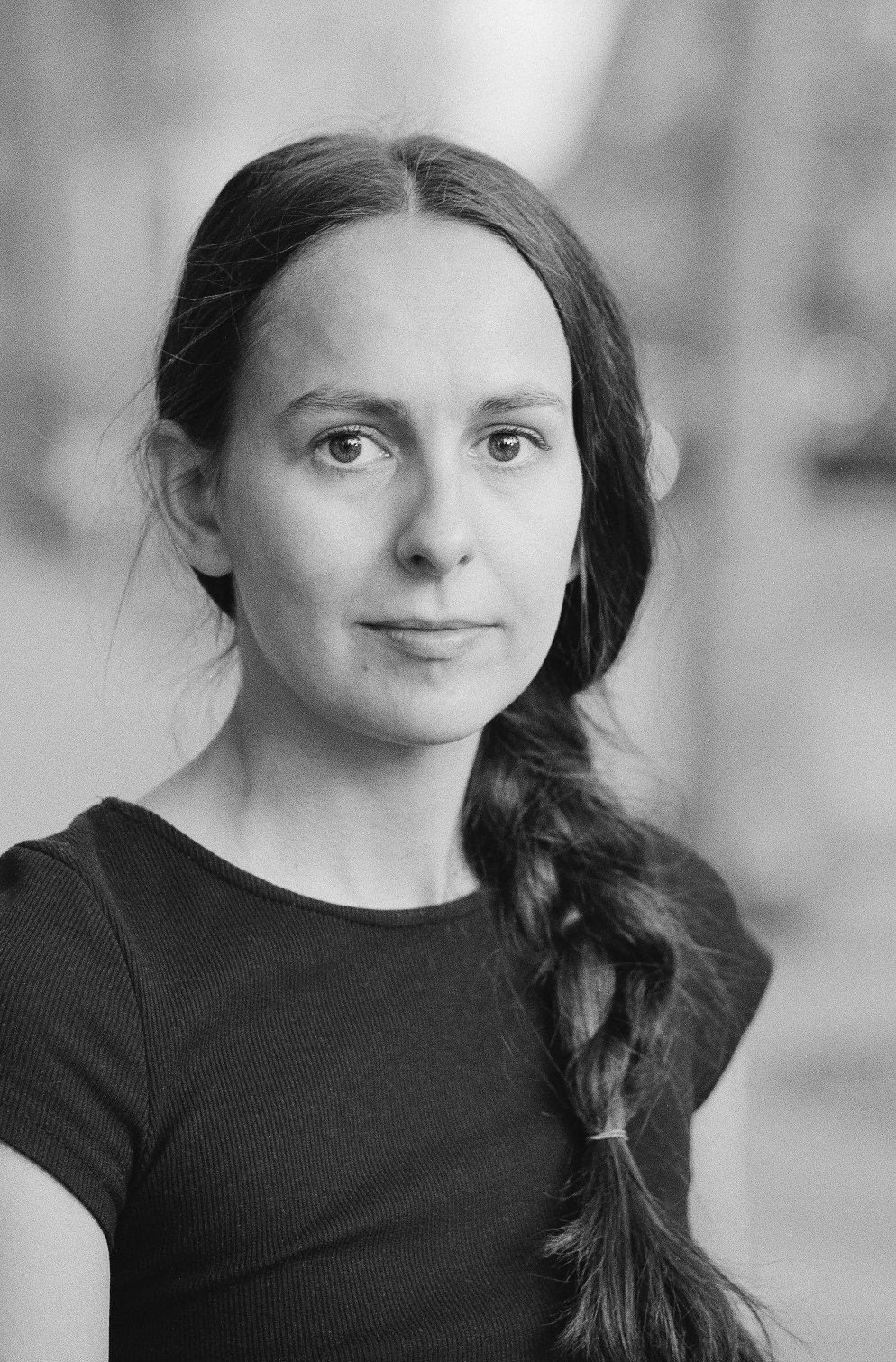 Queenie Tassell, Scénariste - Agence Anora