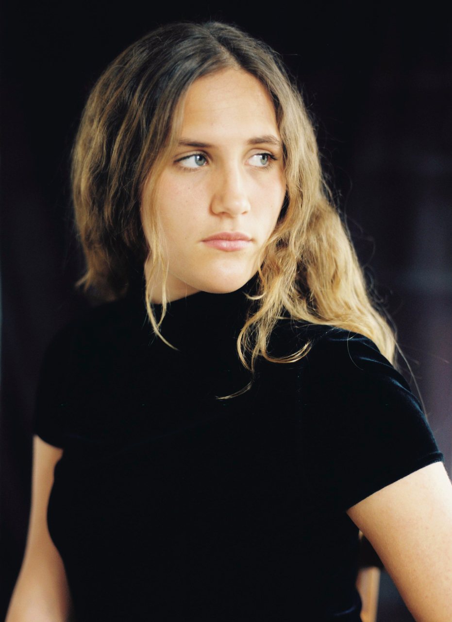 Sarah Henochsberg, Artiste-Interprète, Réalisatrice - Agence Anora