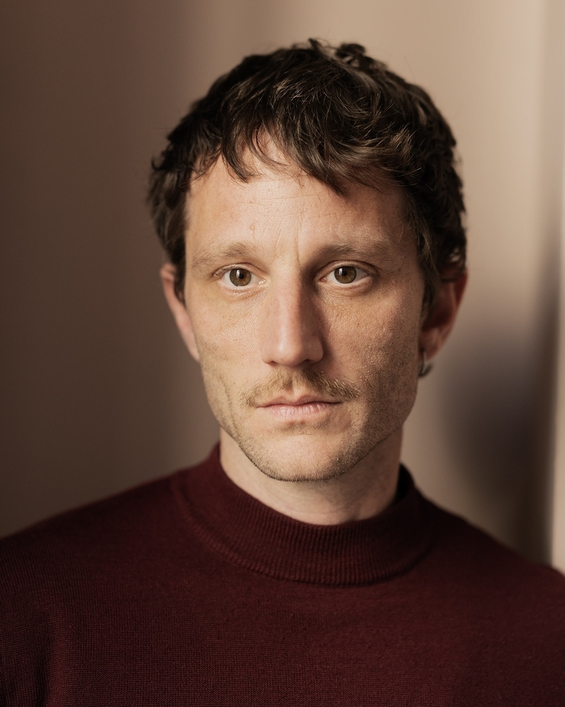 Simon Guélat, Artiste-Interprète - Agence Anora